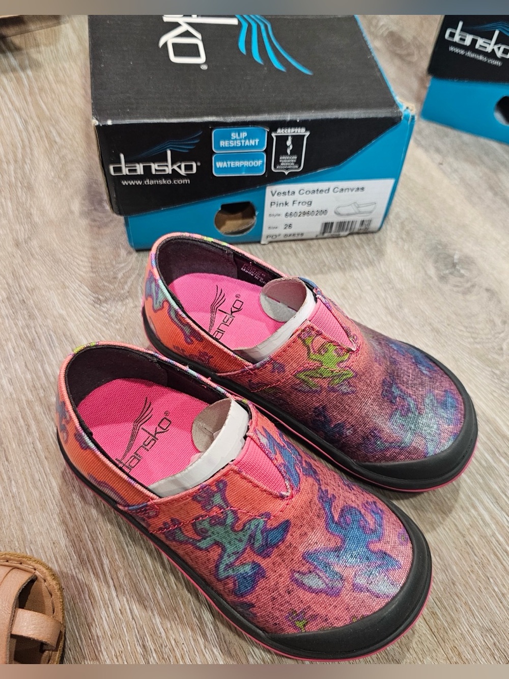 Dansko Kids Pink Multicolor Frog Slip-On clogs waterproof slip proof